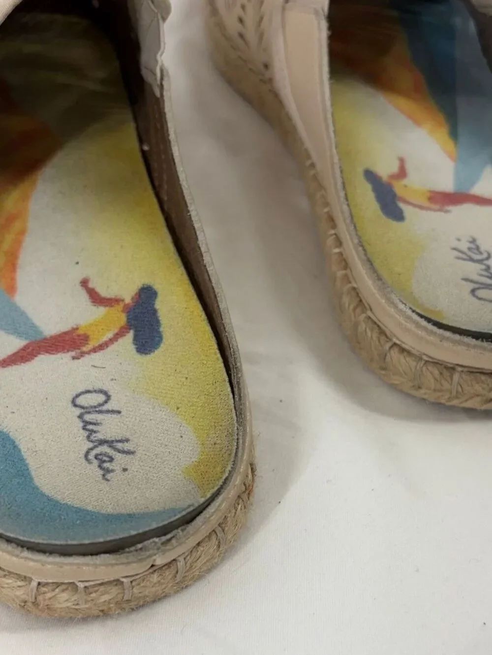 OluKai Women's Olu-Lli Beige Leather Slip-On Espadrille Mules Cutout Design 8.5